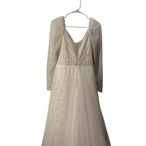 Monica Loretti Wedding Dress Style #8188 SZ 12 White With Sheer Sleeves - Picture 9 of 16